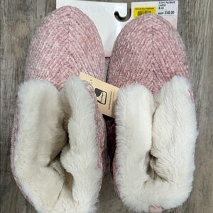 Cabernet Cozy Pink Slippers with White Fur Lining